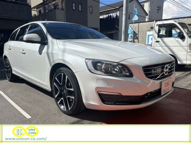 VOLVO V60 2016