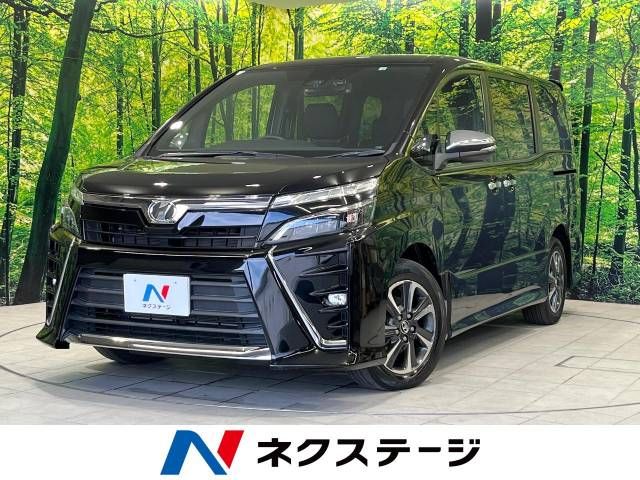 TOYOTA VOXY 2018