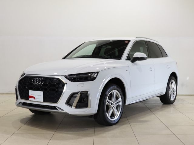 AUDI Q5 2021