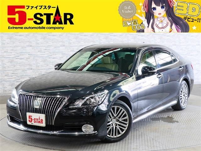 TOYOTA CROWN MAJESTA HYBRID 2014