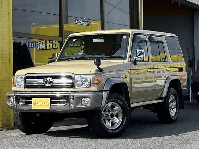 TOYOTA LANDCRUISER van 2015