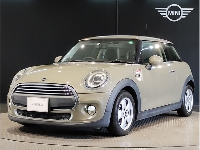 BMW MINI ONE 2019