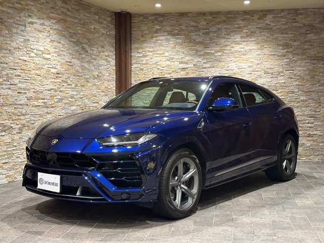 LAMBORGHINI URUS 2020