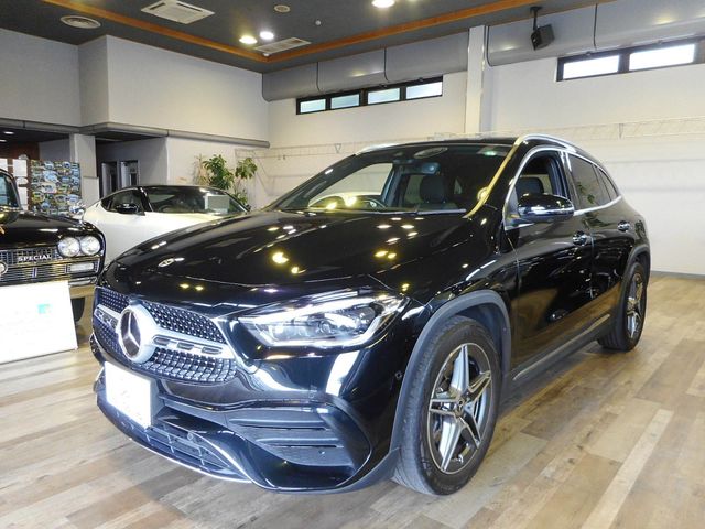 MERCEDES-BENZ GLA class 2021