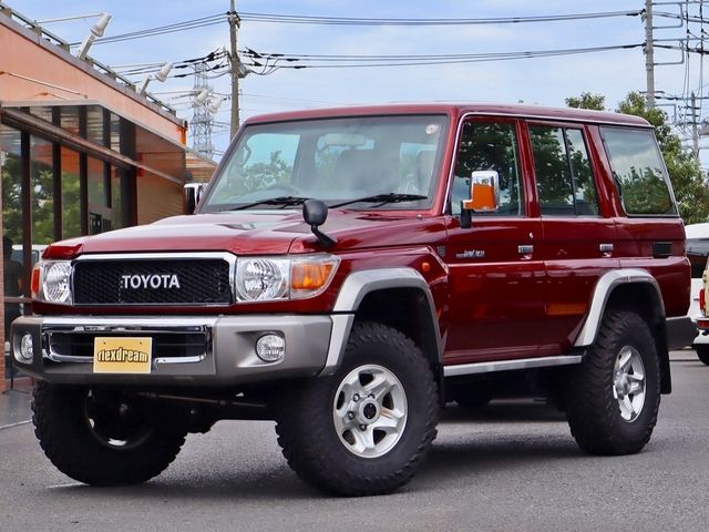 TOYOTA LANDCRUISER van 2015