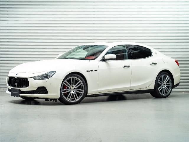 MASERATI GHIBLI Sedan 2017