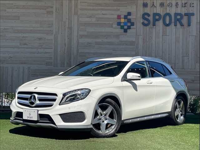 MERCEDES-BENZ GLA class 2015