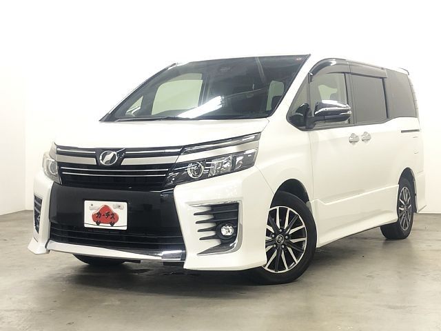 TOYOTA VOXY 2016