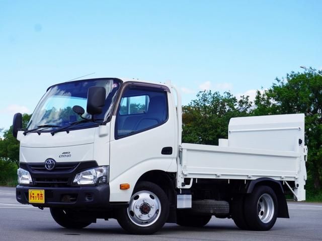 TOYOTA DYNA 2016