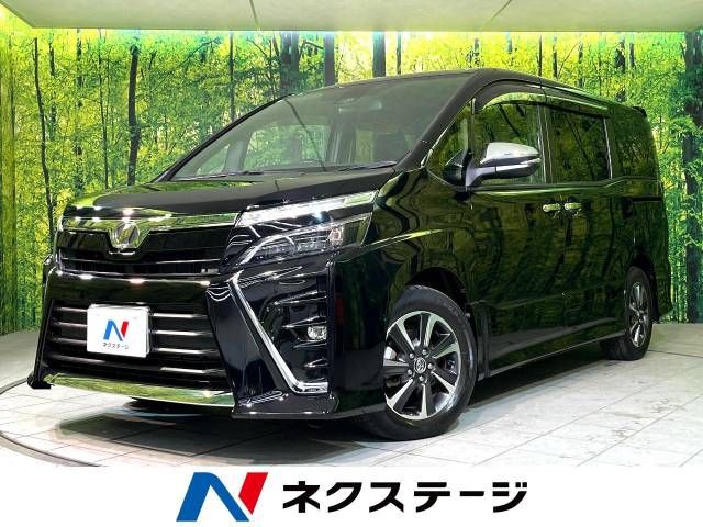 TOYOTA VOXY 2018