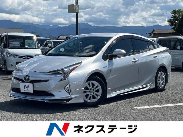 TOYOTA PRIUS 2016