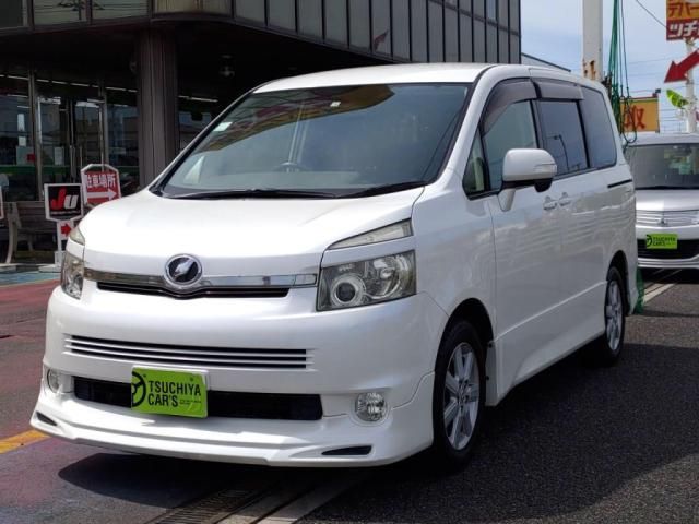 TOYOTA VOXY 2008