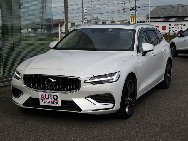 VOLVO V60 2020