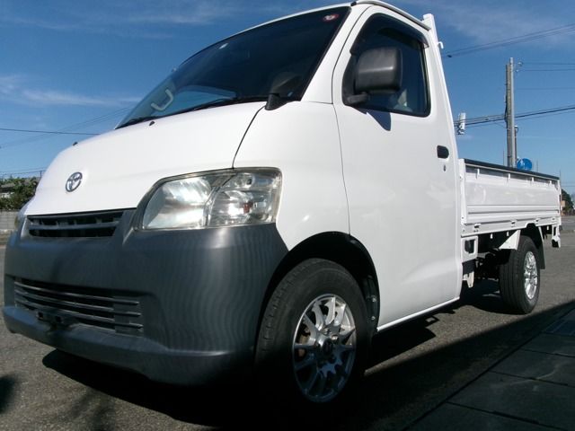 TOYOTA TOWNACE truck 4WD 2015