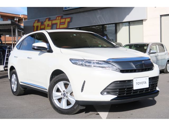 TOYOTA HARRIER 2WD 2019