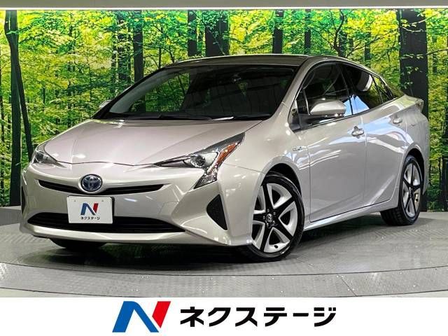 TOYOTA PRIUS 2015