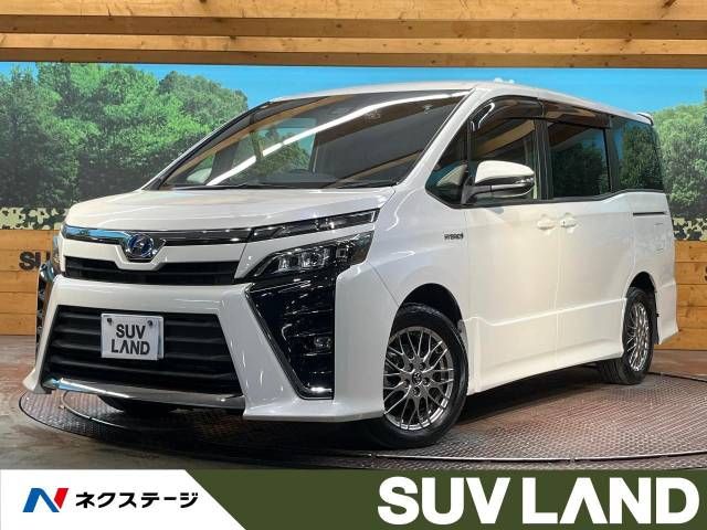 TOYOTA VOXY HYBRID 2017