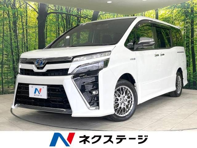 TOYOTA VOXY HYBRID 2019