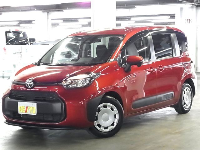 TOYOTA SIENTA HYBRID 2022