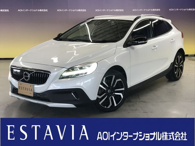 VOLVO V40 CROSS COUNTRY 2018