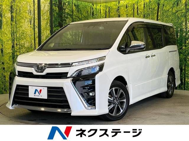 TOYOTA VOXY 2018