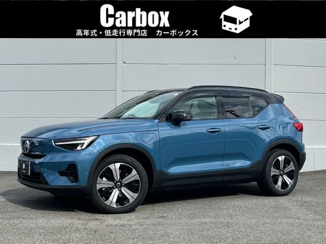 VOLVO XC40 2022