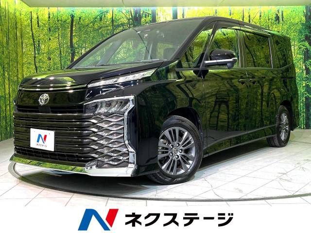 TOYOTA VOXY 2022