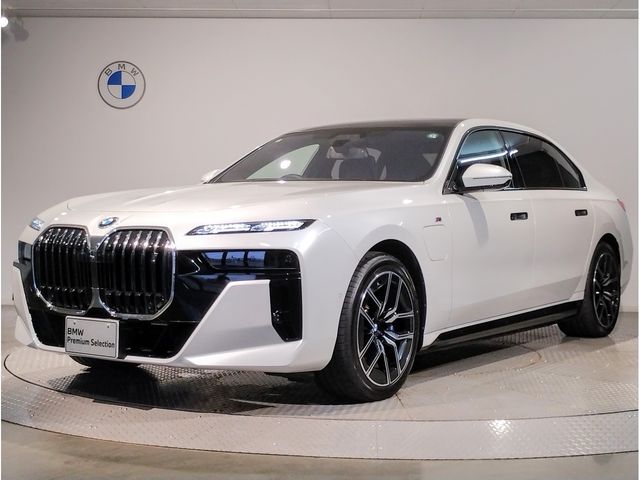 BMW i7 2024