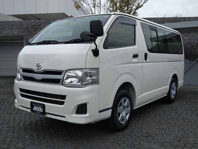 TOYOTA REGIUSACE van 4WD 2012