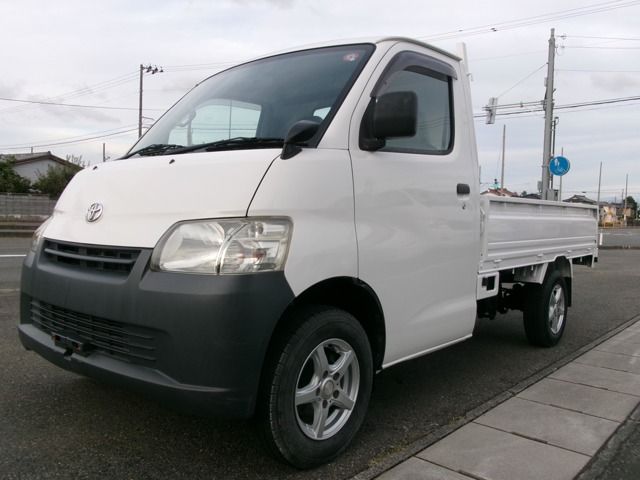 TOYOTA LITEACE truck 4WD 2010