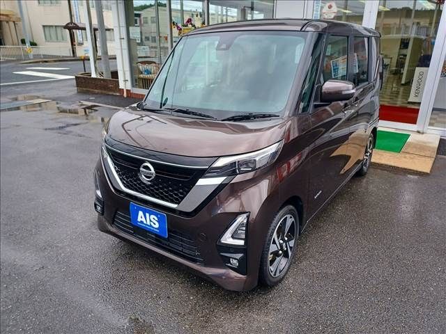 NISSAN ROOX 2021