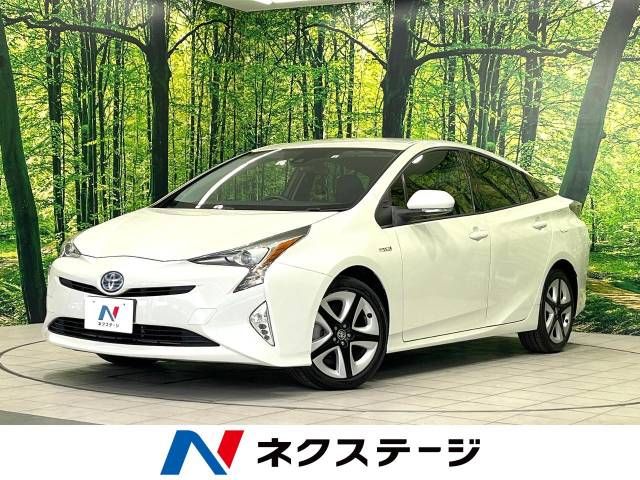 TOYOTA PRIUS 2016