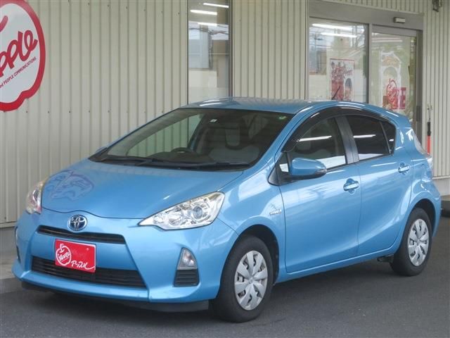 TOYOTA AQUA 2014