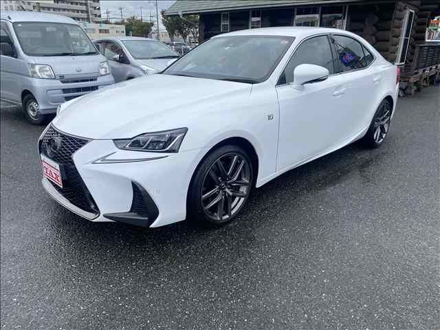 TOYOTA LEXUS IS300 2018