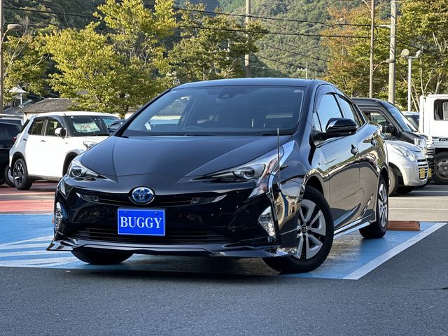 TOYOTA PRIUS 2016