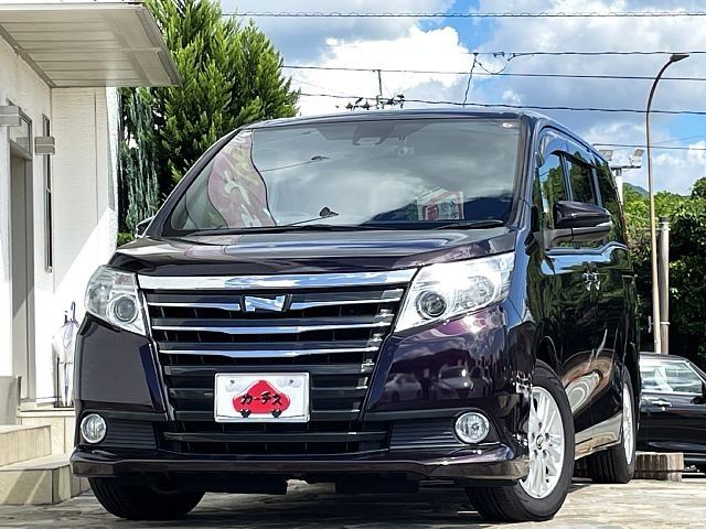 TOYOTA NOAH 2016