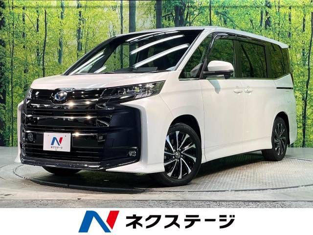 TOYOTA NOAH HYBRID 2022