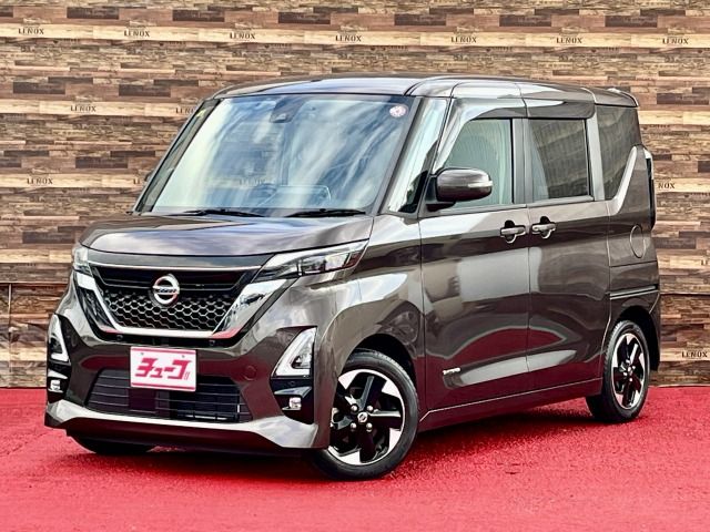 NISSAN ROOX 2020