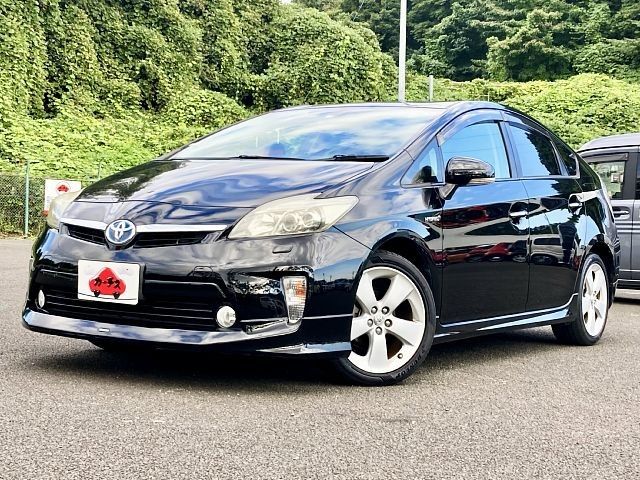 TOYOTA PRIUS 2013