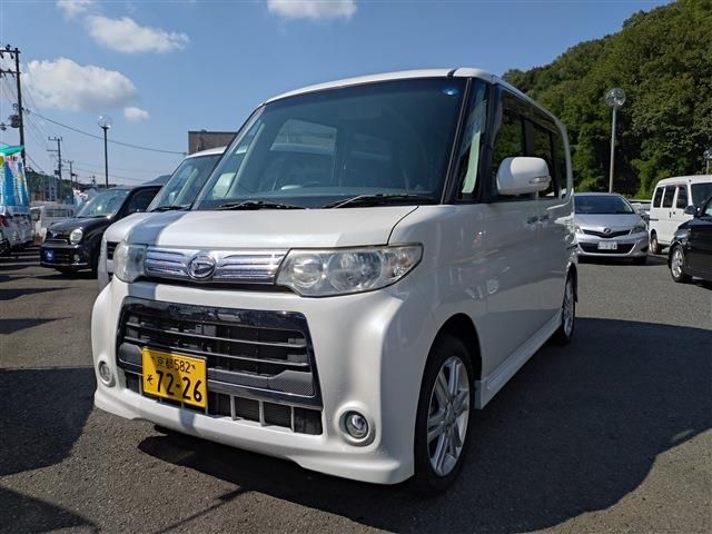 DAIHATSU TANTO CUSTOM 2011