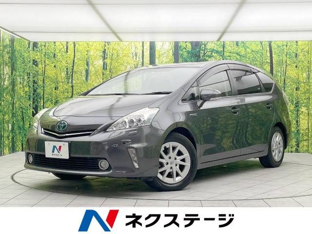 TOYOTA PRIUS ALPHA 2013