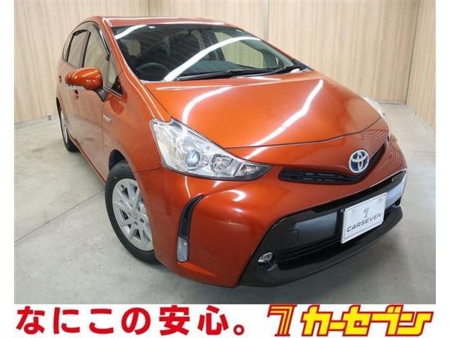 TOYOTA PRIUS ALPHA 2016