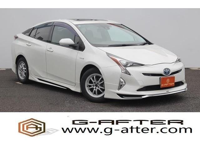 TOYOTA PRIUS 2016