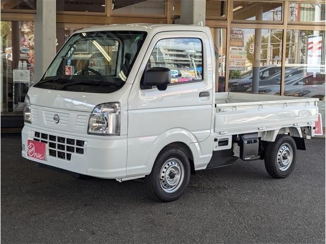 NISSAN CLIPPER TRUCK 2024