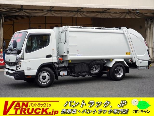 MITSUBISHI CANTER 2024