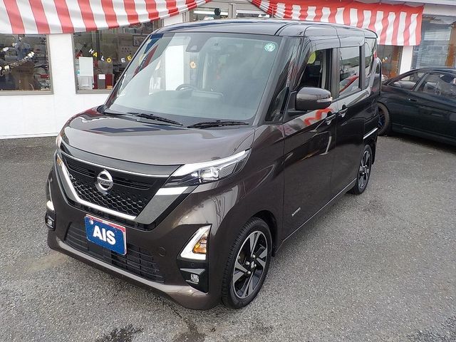 NISSAN ROOX 2020