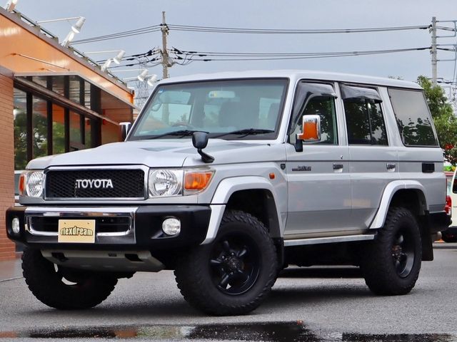 TOYOTA LANDCRUISER van 2015