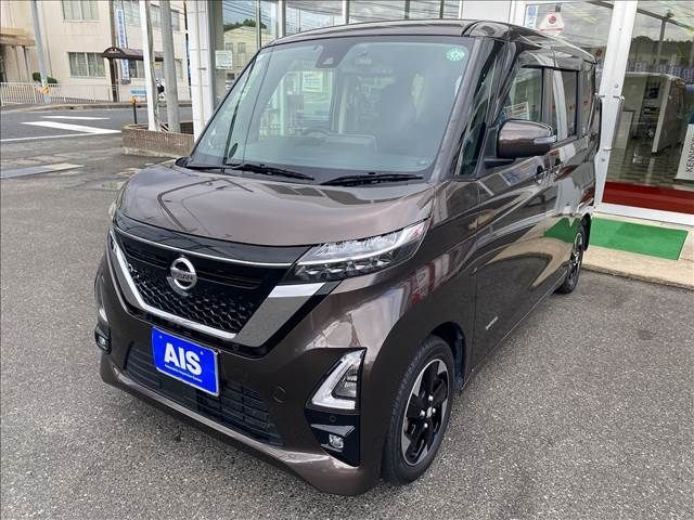 NISSAN ROOX 2021