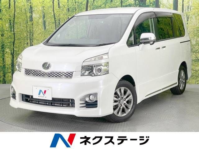 TOYOTA VOXY 2012