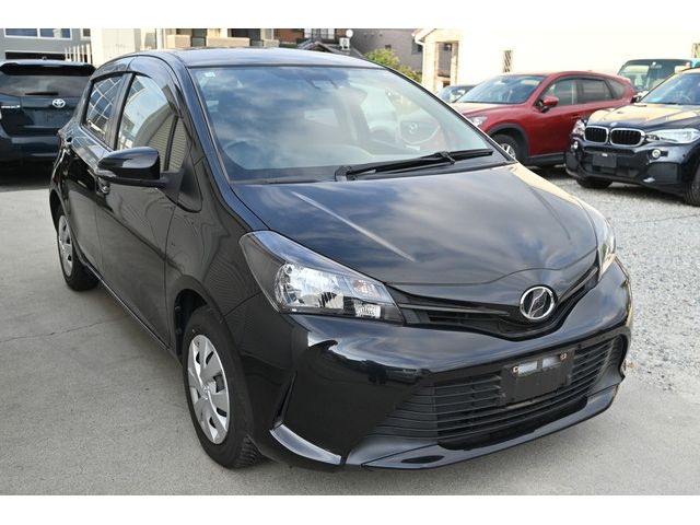 TOYOTA VITZ 2016